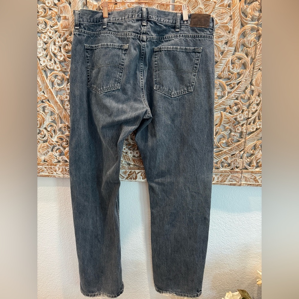 Lee Vintage Slim Blue Jean Dungarees, not really slim- size 40x32 - Picture 2 of 5